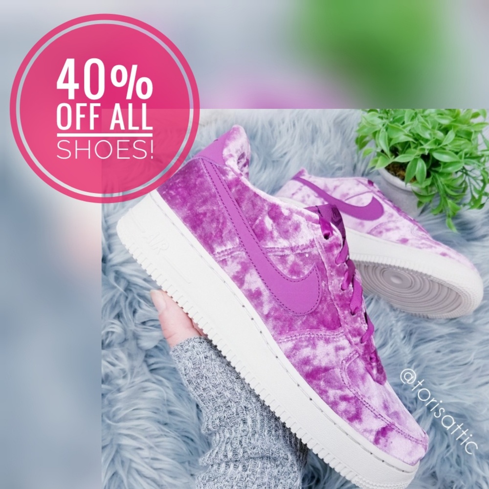 SALE | Nike | 8.5 Air Force 1 Velvet Flatform